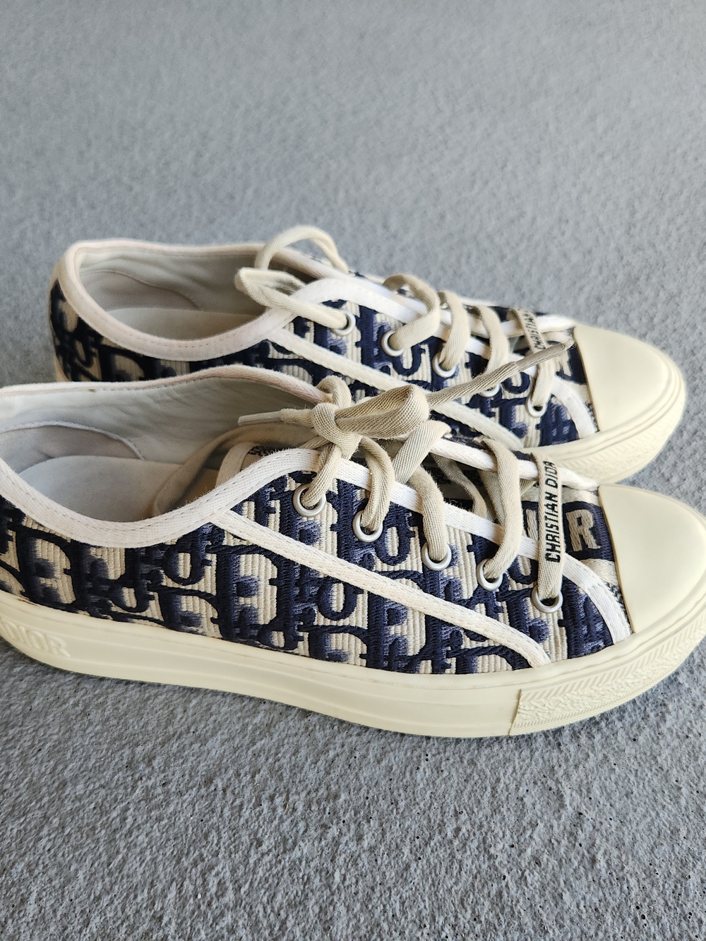 Christian Dior Canvas Oblique Walk'N'Dior Low Top Sneakers Size 37 EU/ 7 US/ 4UK